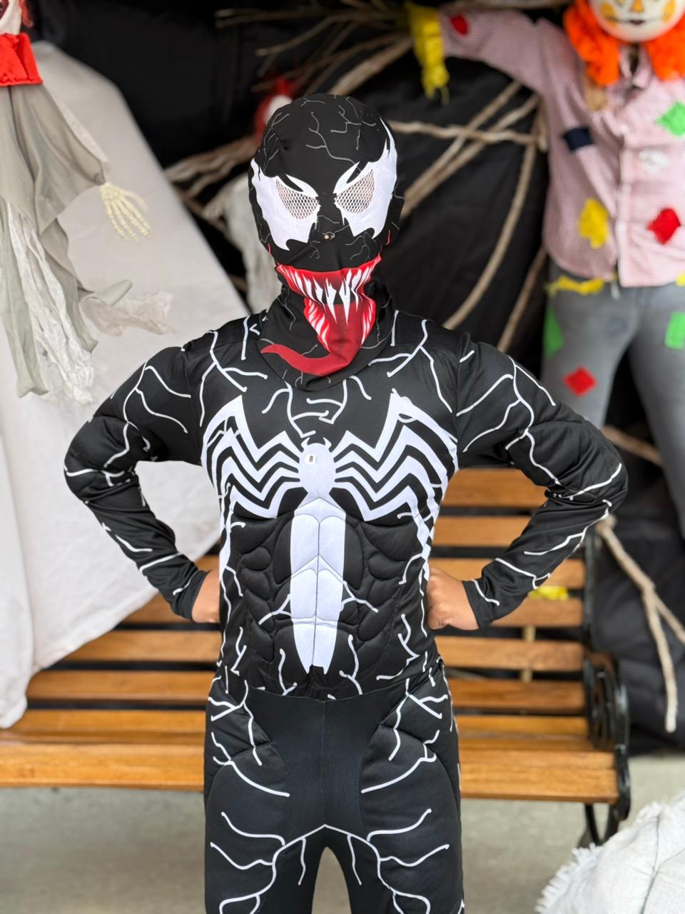 Disfraz Venom Atrévete a Llevar Músculos Marcados y Estilo