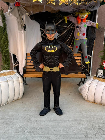 Disfraz Batman para niños – Traje acolchado con músculos, capa y máscara