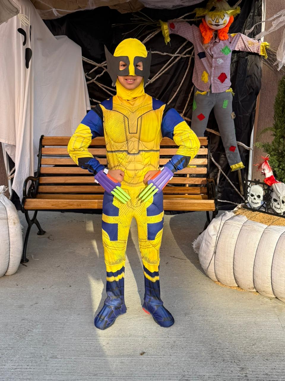 Disfraz Wolverine con garras retráctiles – Traje acolchado con músculos y máscara